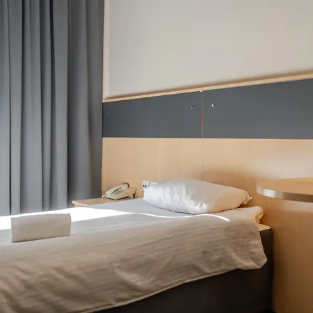 Aparthotel Skylight Katowice By Great Polonia 3* 卡托维兹