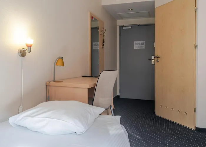 Apartment Skylight By Bookinghost 3*