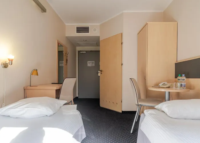 Skylight By Bookinghost Apartment 3*