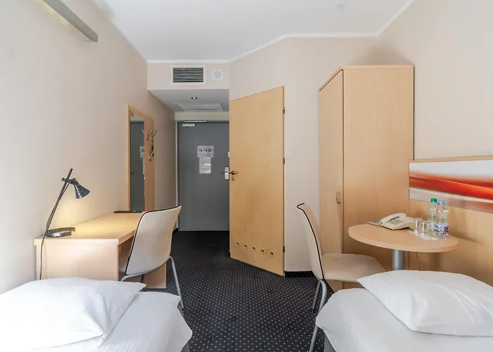 Apartment Skylight By Bookinghost 3*