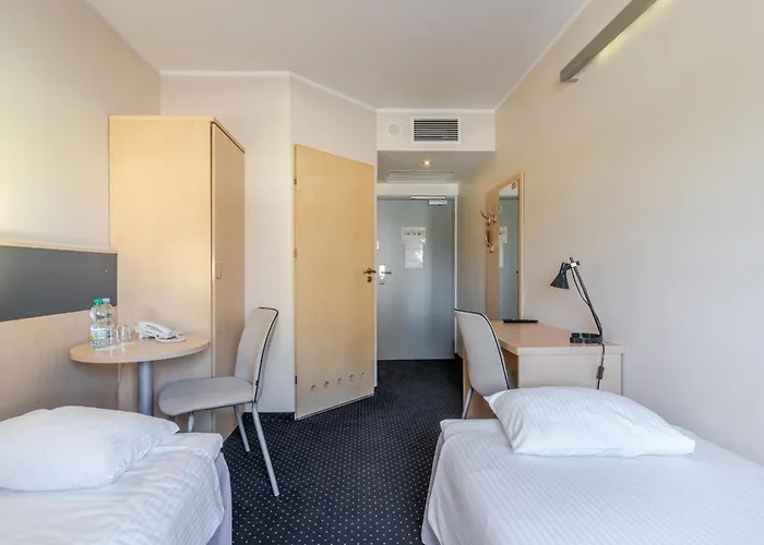 Apartment Skylight By Bookinghost 3*