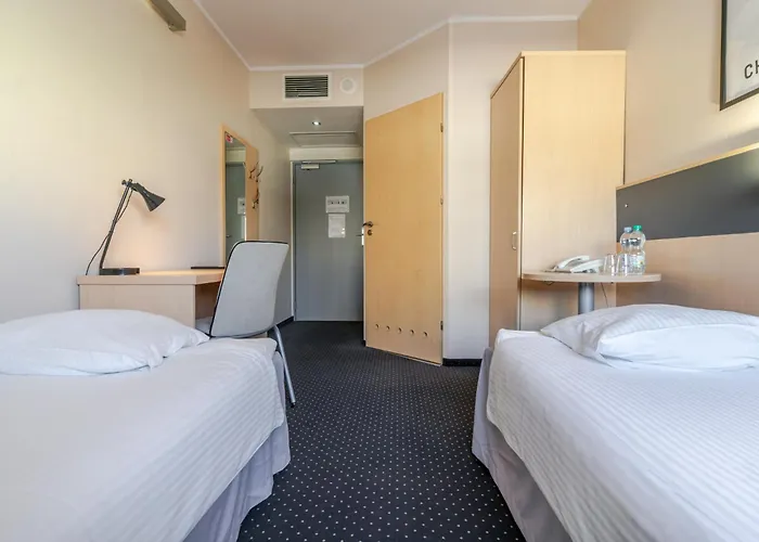 Skylight By Bookinghost Apartment 3*