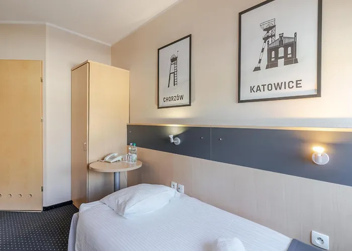 Apartment Skylight By Bookinghost 3*