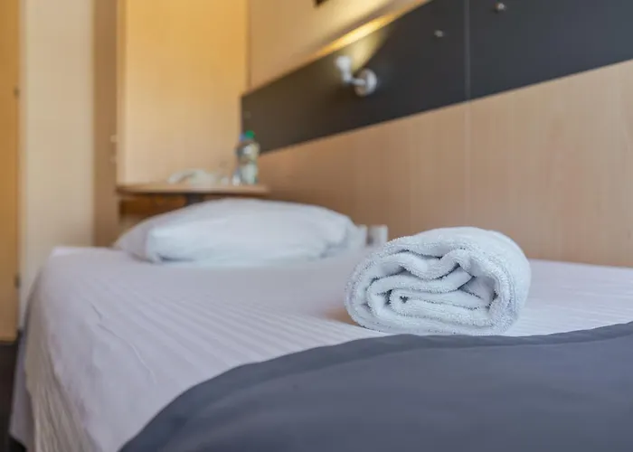 Skylight By Bookinghost Kattowitz