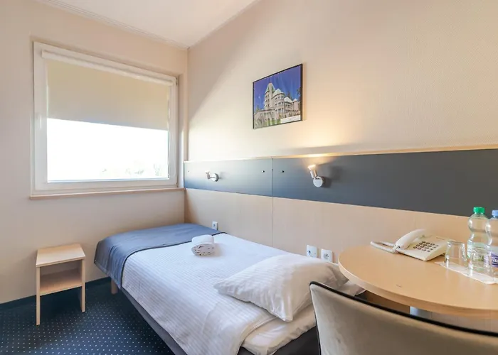 Skylight By Bookinghost Apartment